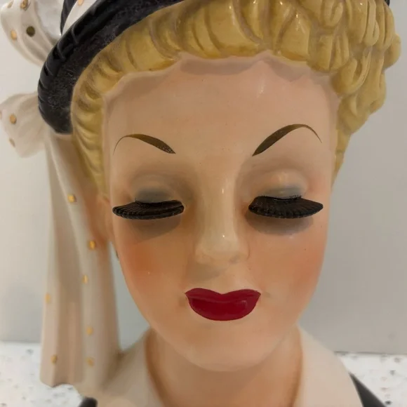 Vintage 1960s Napco Pottery‎ Ceramic Lady Head Vase Figurine